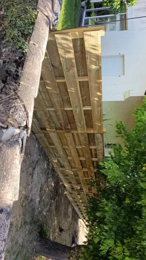Pose d'une clôture autour d'une maison à Dax, Dax, BJA Terrassement